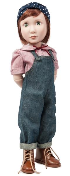 Clementine works the land in her can-do ensemble.