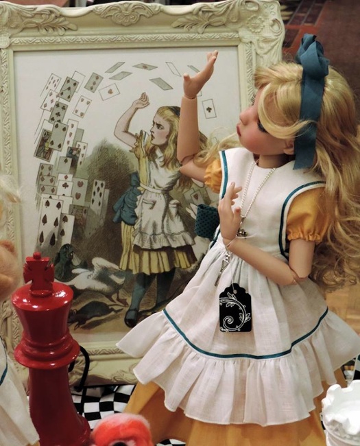 Bergemann's interpretation of Alice in Wonderland