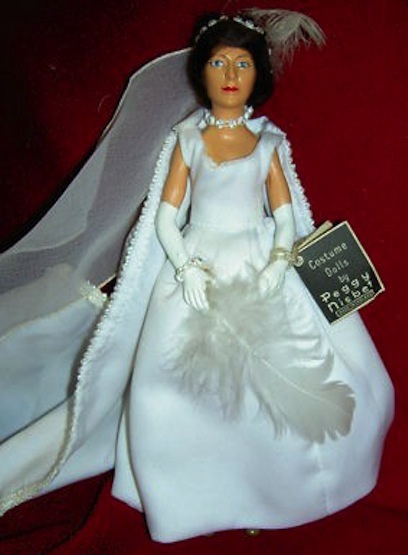 Peggy Nisbet’s costuming of the Duchess of Windsor, Mrs. Wallis Simpson, Courtesy of WorthPoint