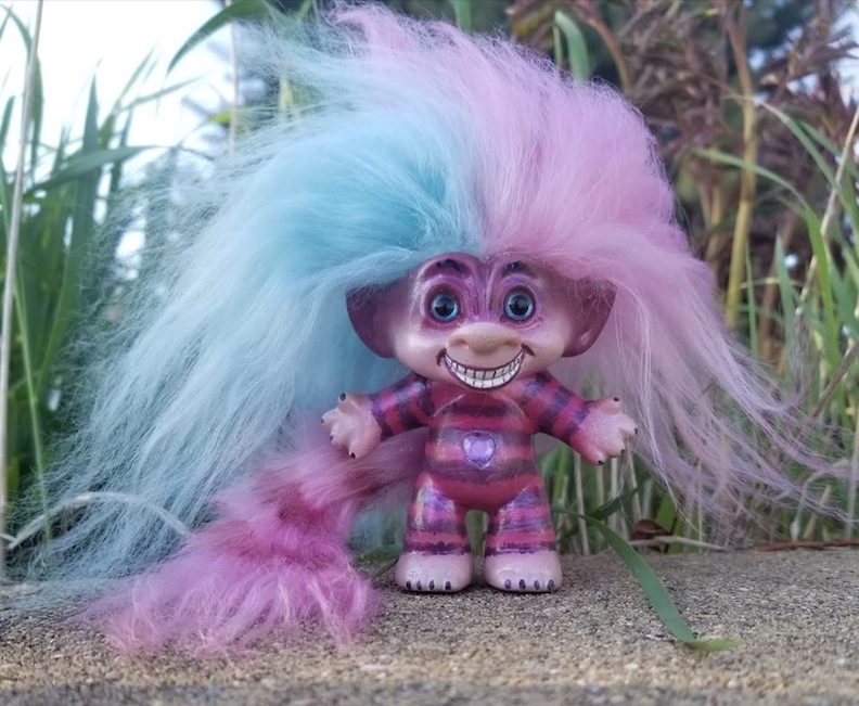 Cheshire Cat Troll
