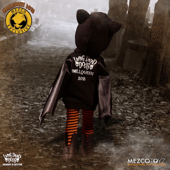 Vesper Back of Clothing